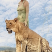 JOY ADAMSONOVÁ SE LVICÍ ELSOU